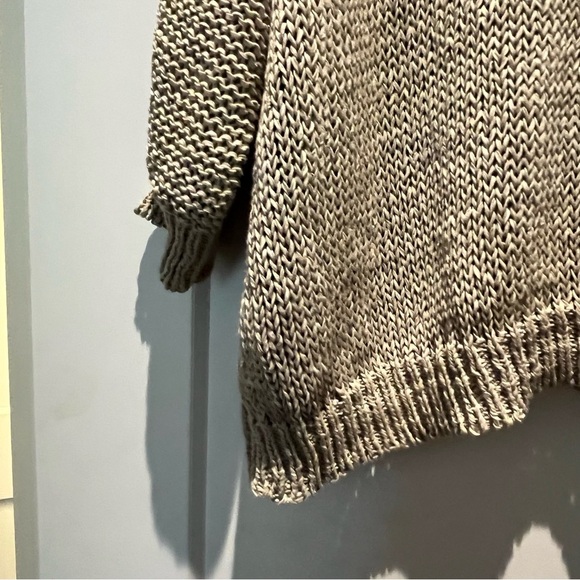 Roberto Collina Oversized Slouchy Dolman Sleeved Open Knit V-Neck Sweater - Picture 4 of 9